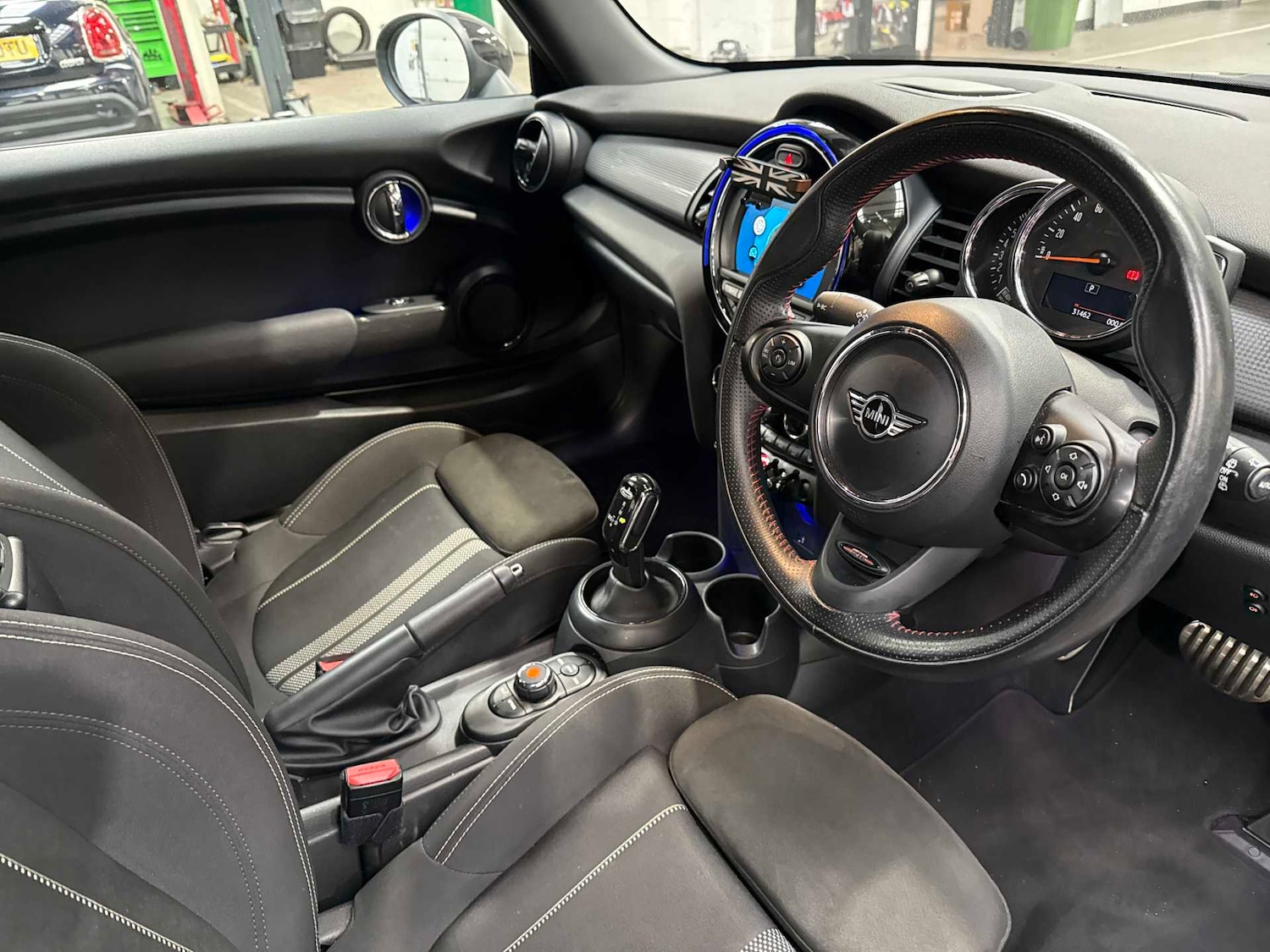 Used MINI Hatch 2019 for sale - 76736705: Photo 15