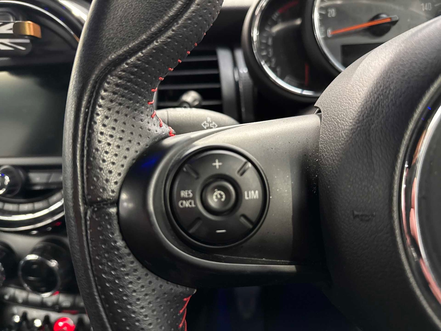 Used MINI Hatch 2019 for sale - 76736705: Photo 25