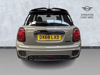 Used MINI Hatch 2019 for sale - 76736705: Photo