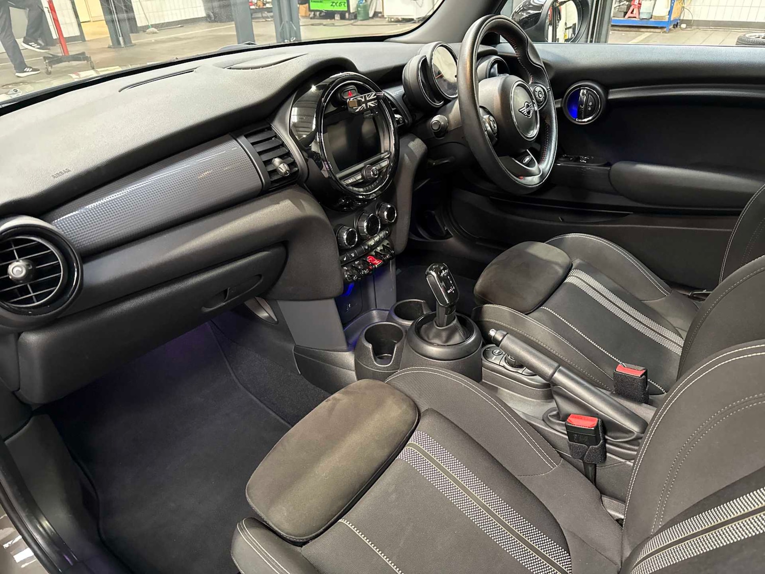 Used MINI Hatch 2019 for sale - 76736705: Photo 7