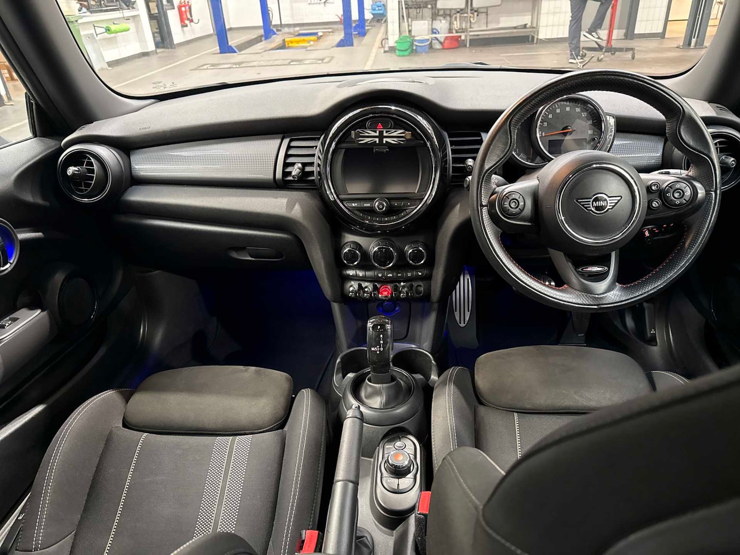 Used MINI Hatch 2019 for sale - 76736705: Photo 8