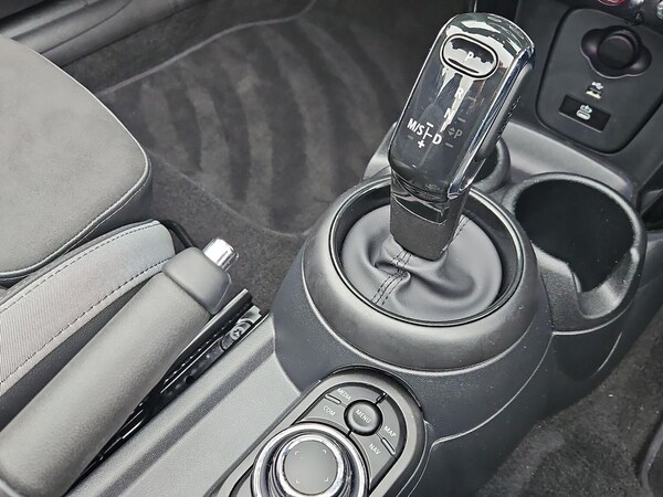 Used MINI Convertible 2024 for sale - 76142924: Photo 23