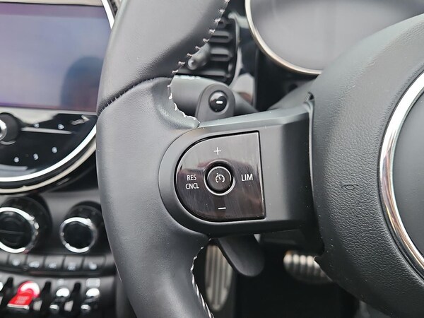 Used MINI Convertible 2024 for sale - 76142924: Photo 26