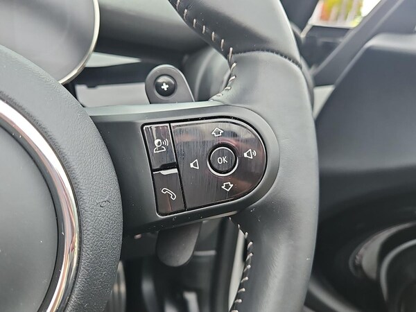 Used MINI Convertible 2024 for sale - 76142924: Photo 27