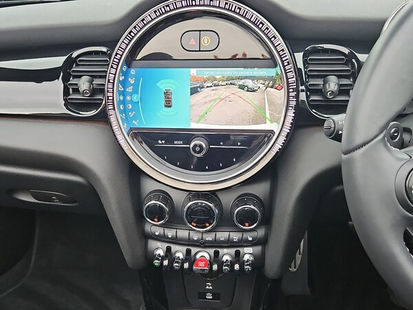 Used MINI Convertible 2024 for sale - 76142924: Photo 30