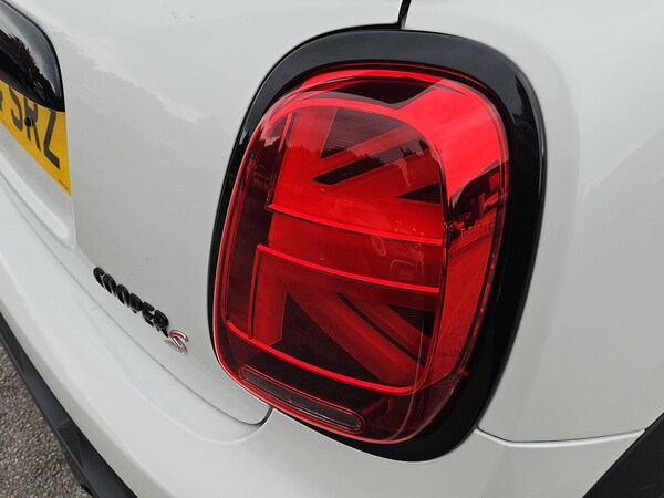 Used MINI Convertible 2024 for sale - 76142924: Photo 35