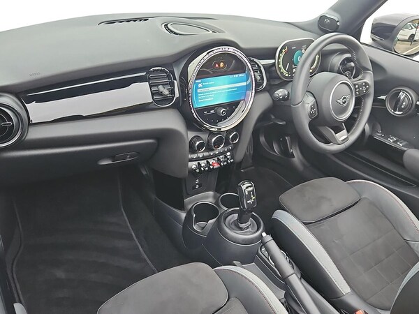 Used MINI Convertible 2024 for sale - 76142924: Photo 8
