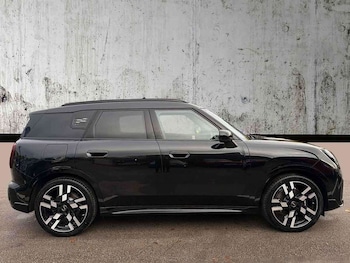 Used MINI Electric Countryman 2025 for sale - 76596314: Photo
