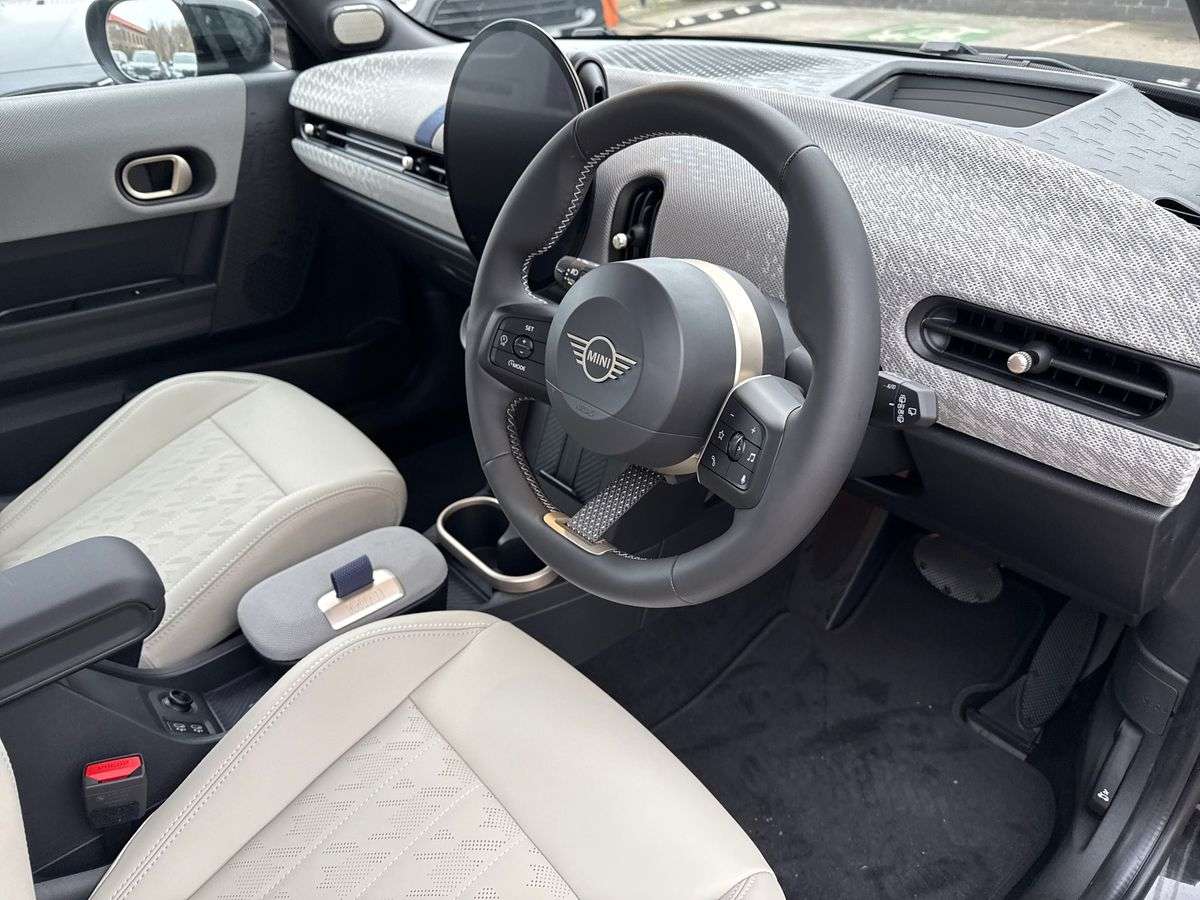 Used MINI Cooper 2025 for sale - 77916128: Photo 15