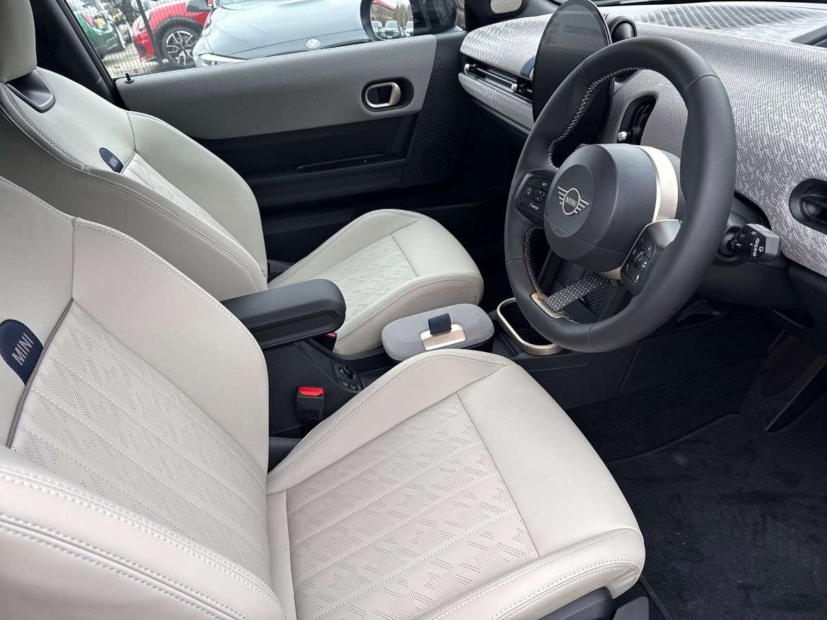 Used MINI Cooper 2025 for sale - 77916128: Photo 21