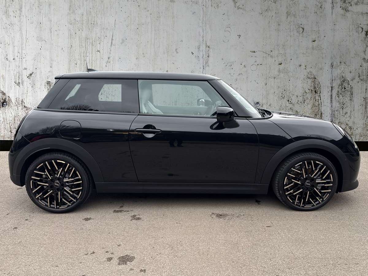 Used MINI Cooper 2025 for sale - 77916128: Photo 3