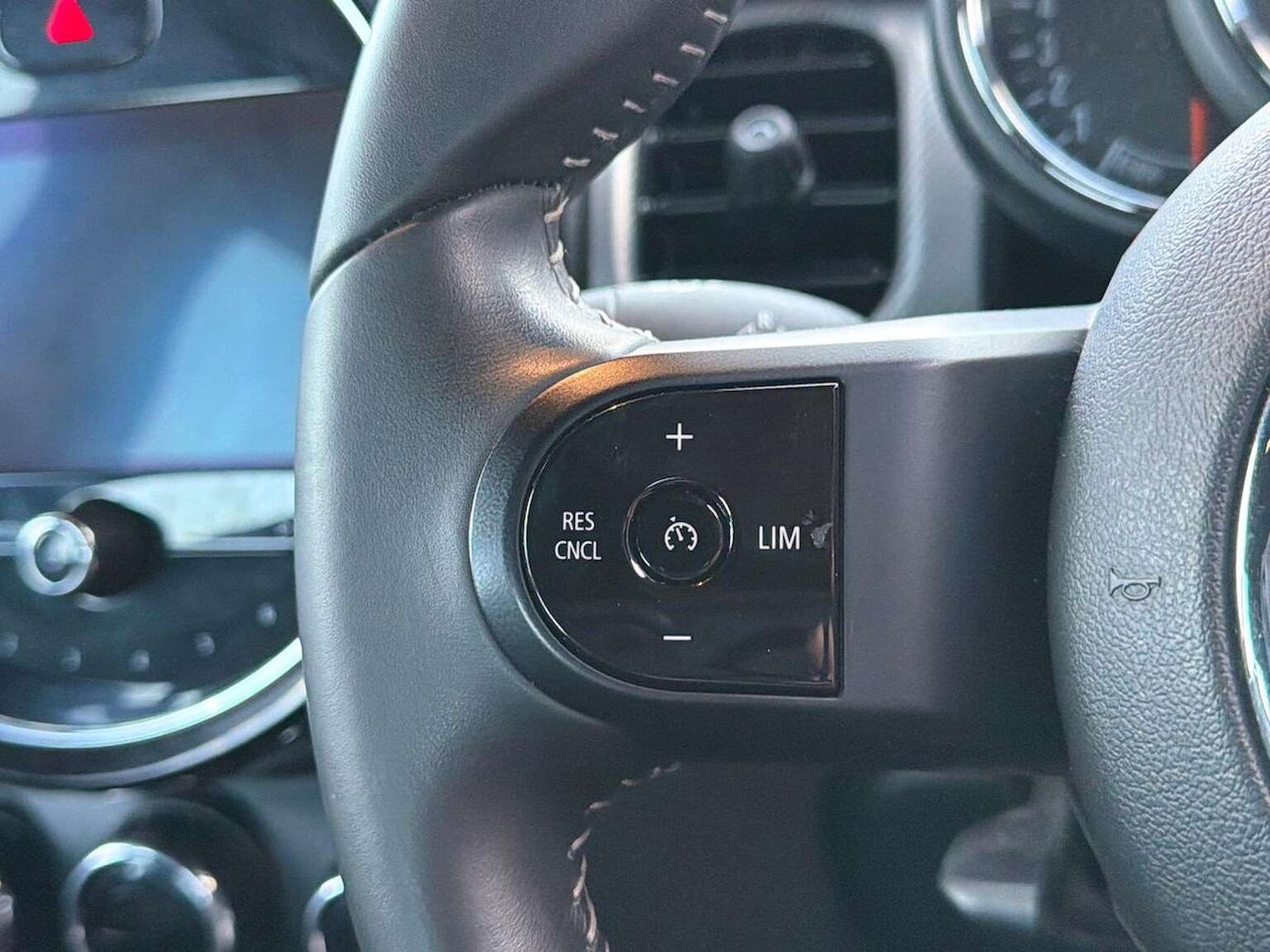 Used MINI Hatch 2022 for sale - 76596169: Photo 25