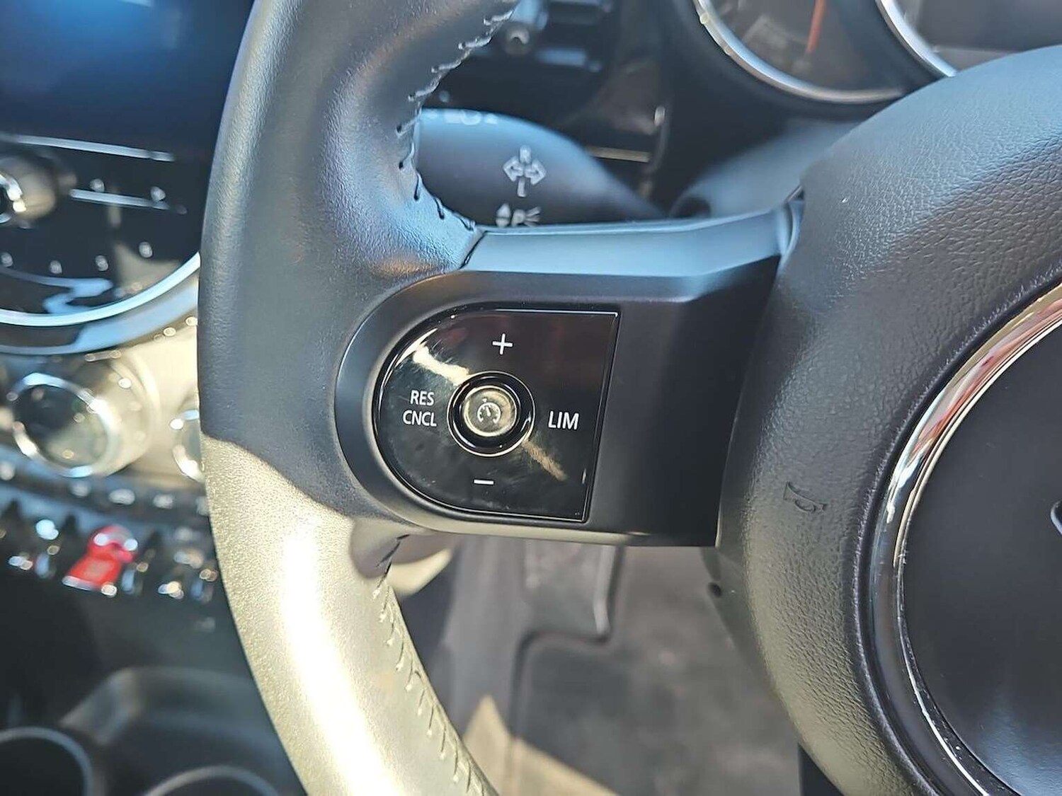 Used MINI Hatch 2022 for sale - 76596181: Photo 25