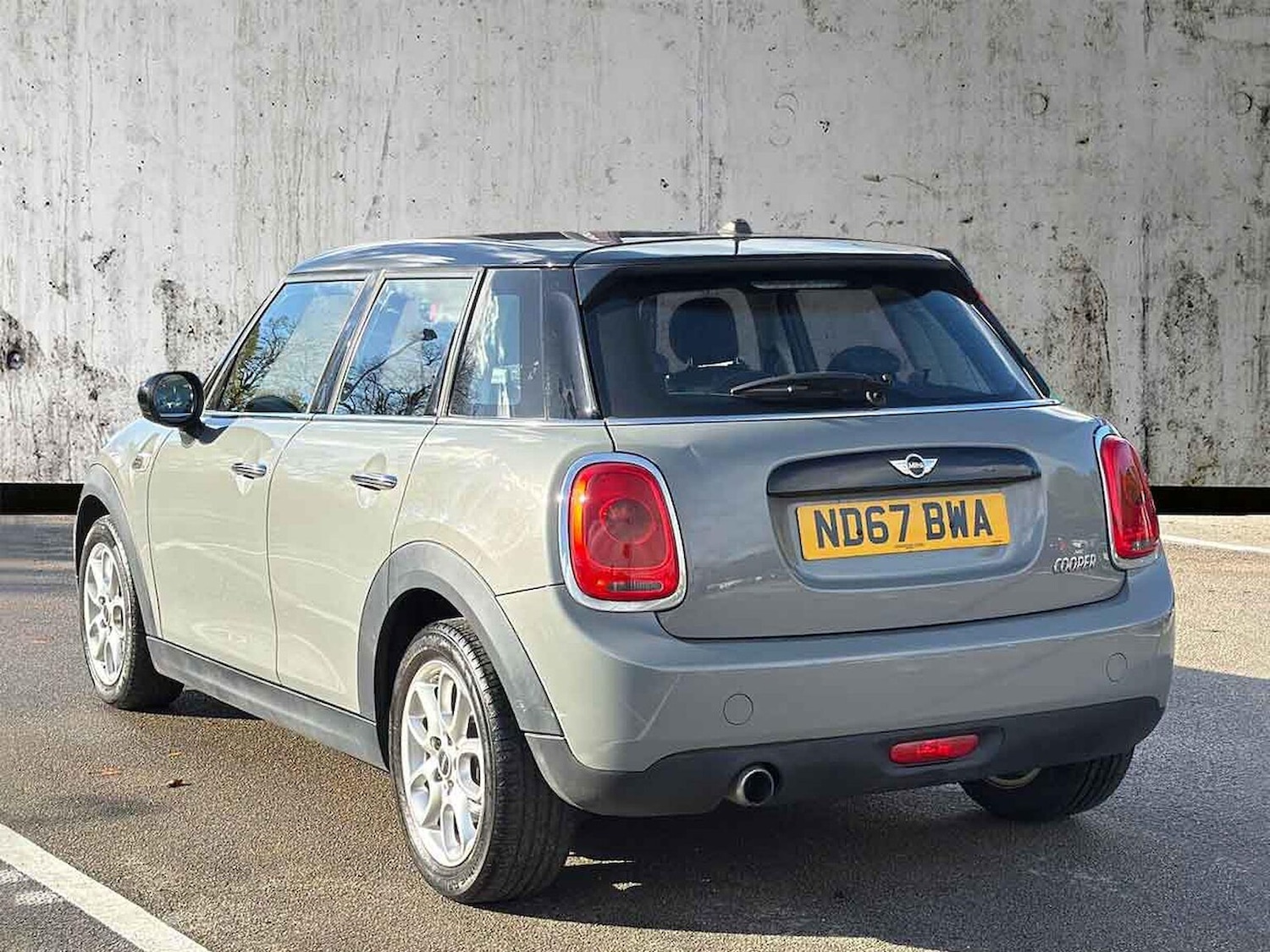 Used MINI Hatch 2017 for sale - 76376819: Photo 2