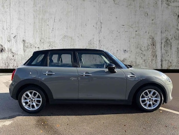 Used MINI Hatch 2017 for sale - 76376819: Photo