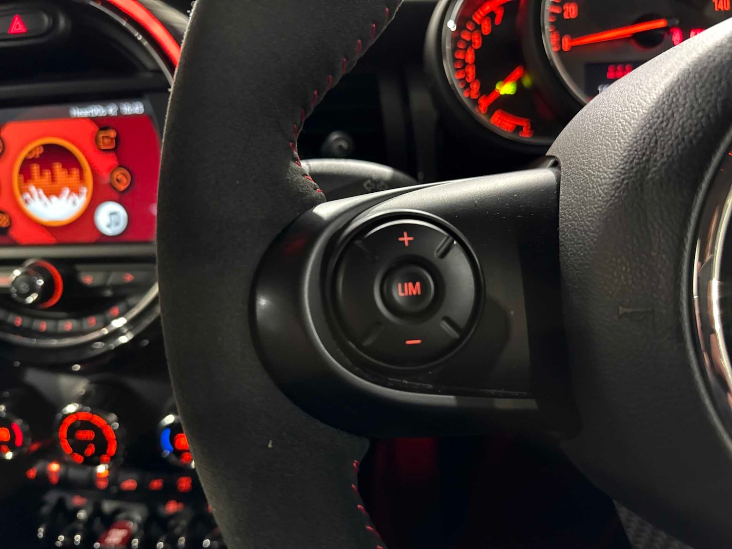 Used MINI Hatch 2019 for sale - 76699459: Photo 25