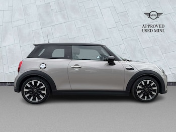 Used MINI Hatch 2022 for sale - 78659573: Photo