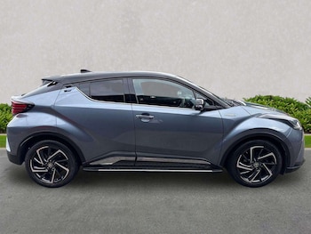 Used Toyota C-HR 2021 for sale - 79347034: Photo