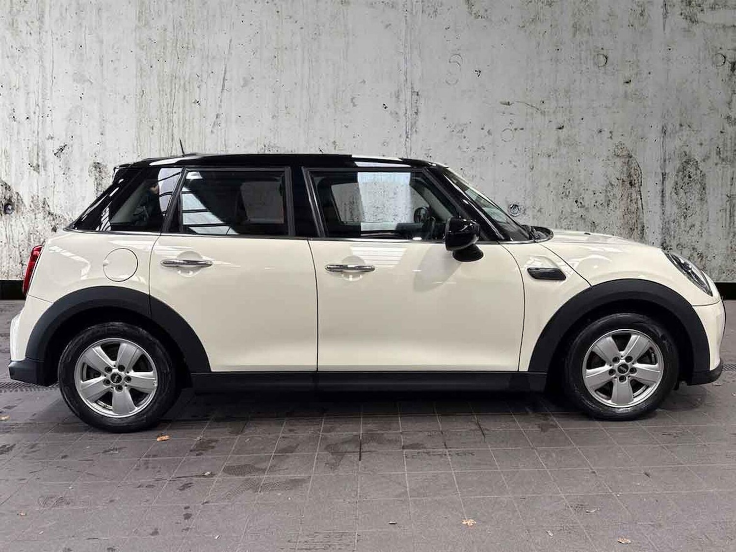 Used MINI Hatch 2022 for sale - 76464656: Photo 3