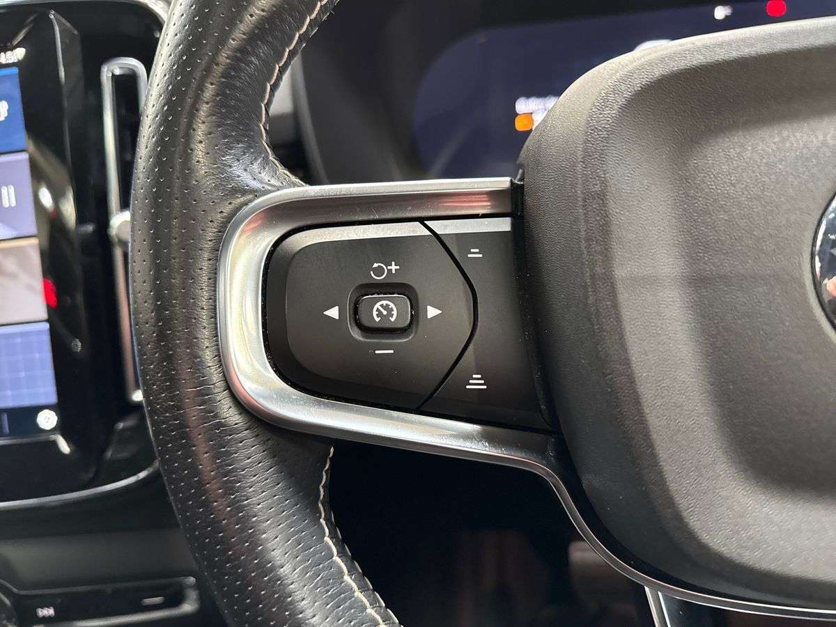 Used Volvo XC40 2021 for sale - 78196215: Photo 25