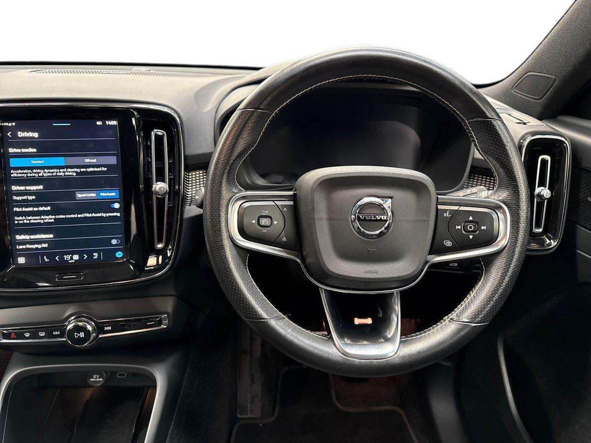 Used Volvo XC40 2021 for sale - 78196215: Photo 9