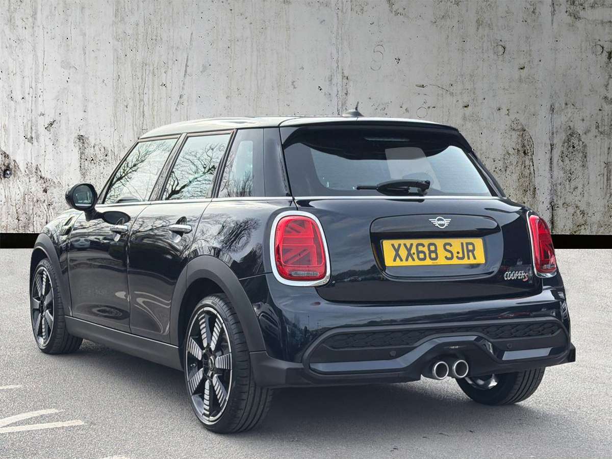 Used MINI Hatch 2023 for sale - 78192171: Photo 2