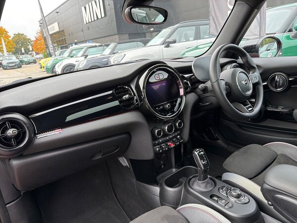 Used MINI Hatch 2023 for sale - 76243200: Photo 7