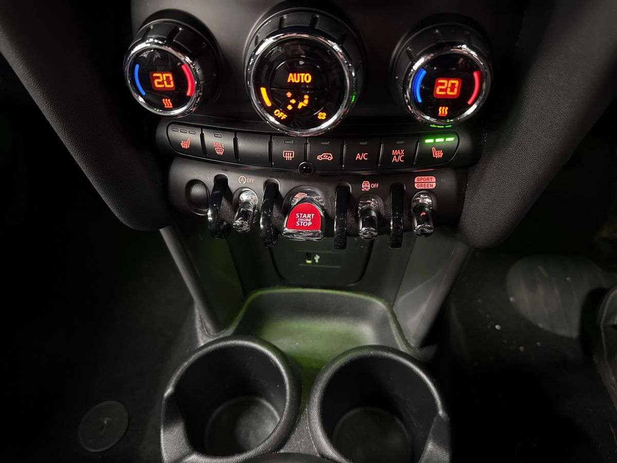 Used MINI Hatch 2020 for sale - 77590351: Photo 12