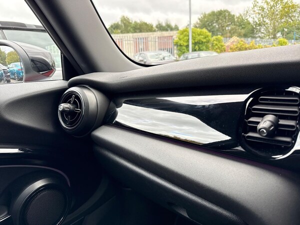 Used MINI Hatch 2021 for sale - 75999626: Photo 25
