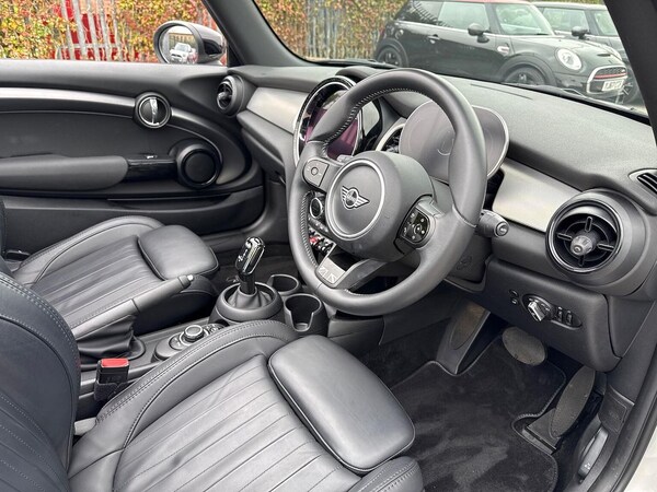 Used MINI Convertible 2022 for sale - 76273468: Photo 15