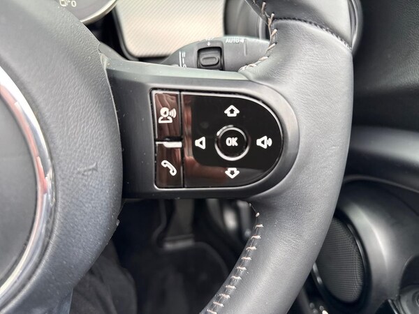 Used MINI Convertible 2022 for sale - 76273468: Photo 26