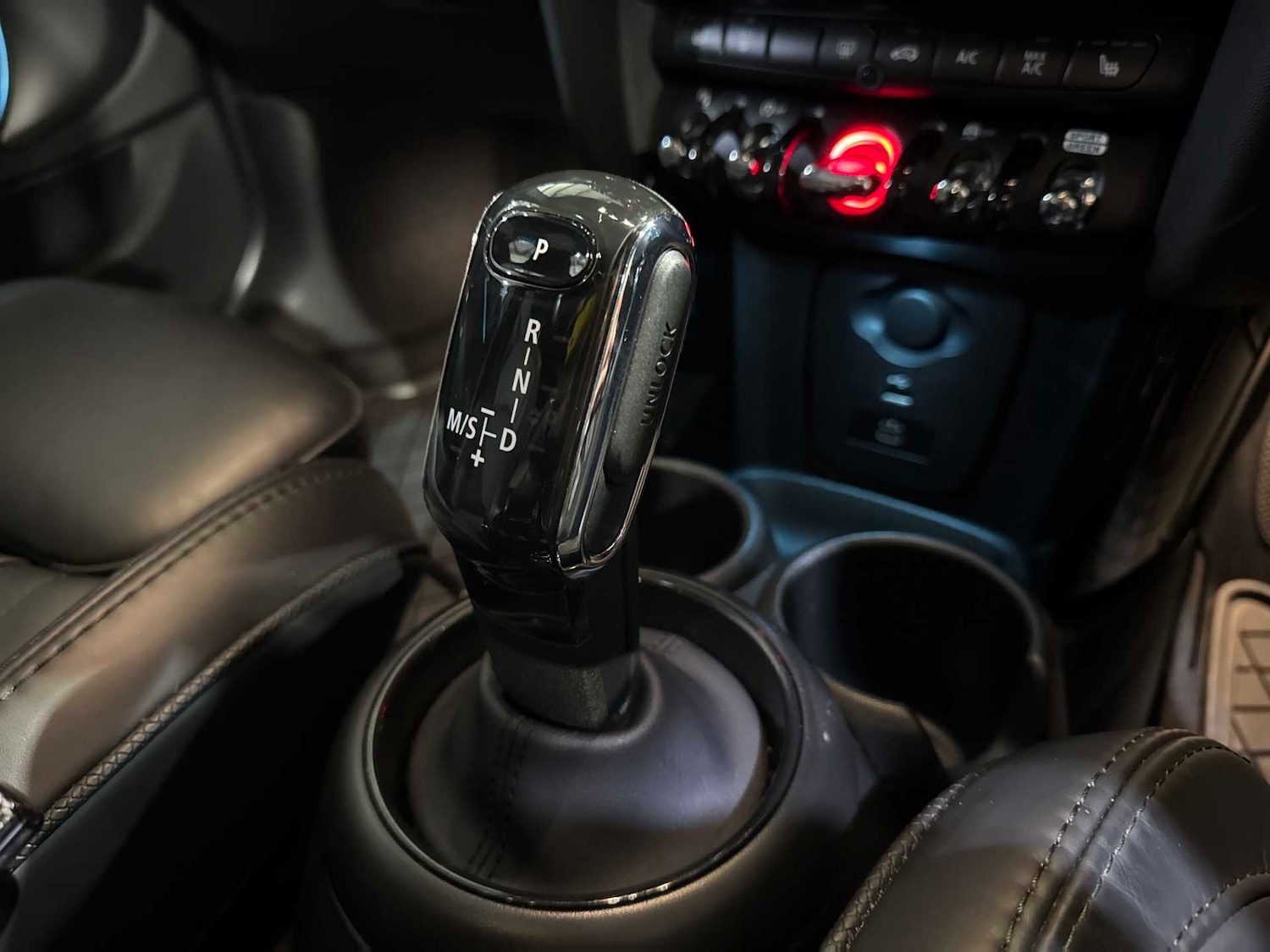 Used MINI Hatch 2024 for sale - 77775118: Photo 13