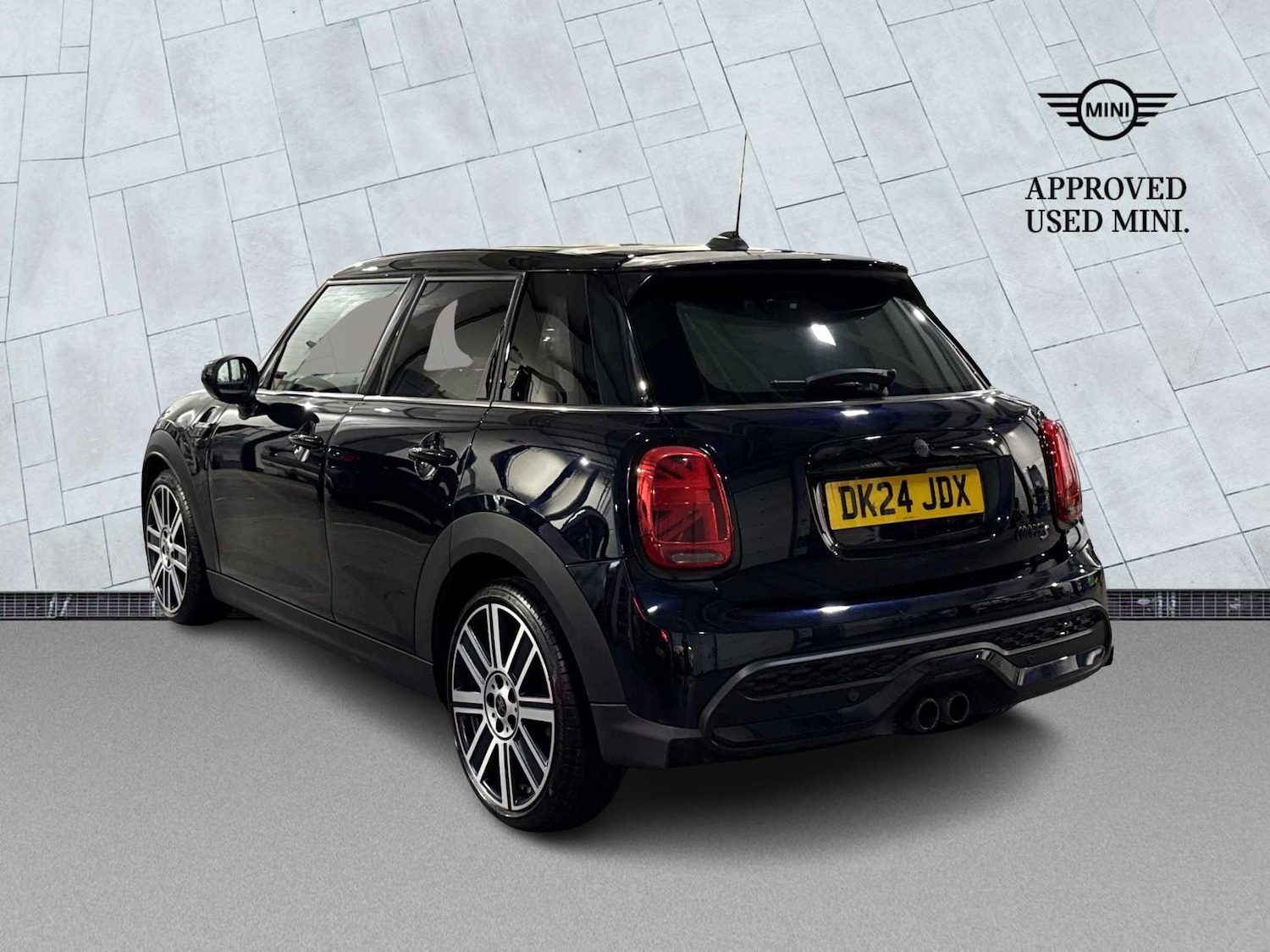 Used MINI Hatch 2024 for sale - 77775118: Photo 2