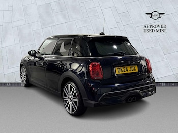 Used MINI Hatch 2024 for sale - 77775118: Photo