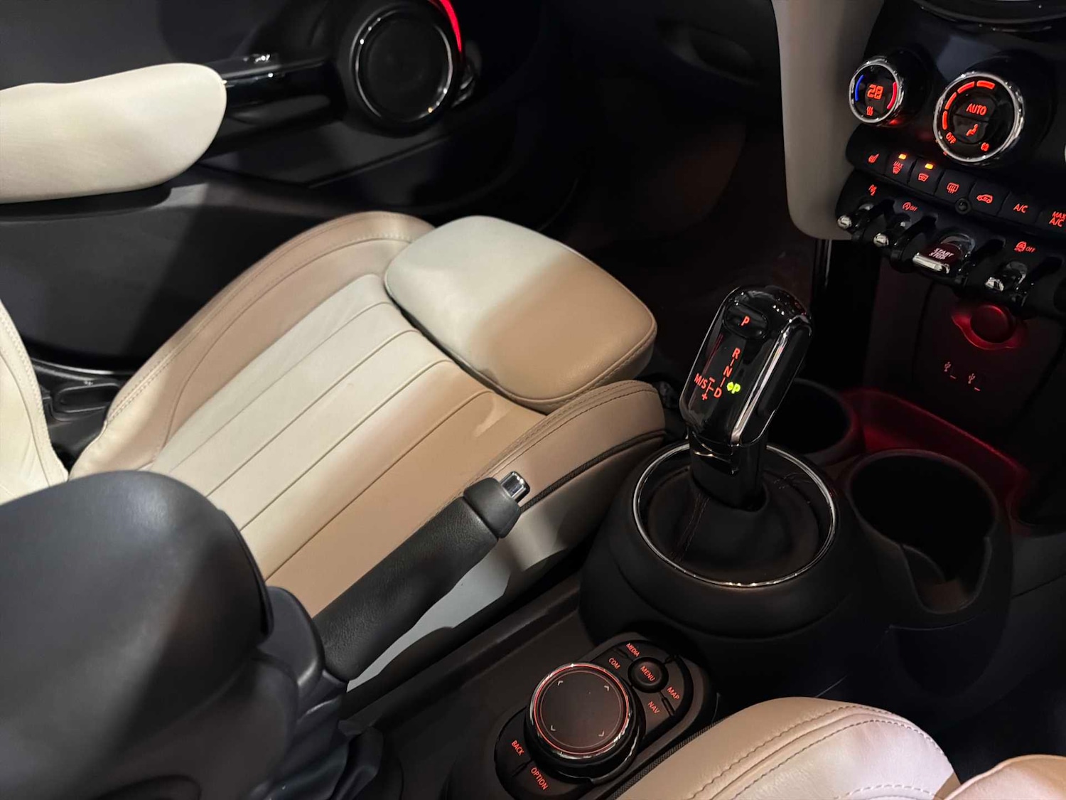 Used MINI Hatch 2019 for sale - 77789540: Photo 13