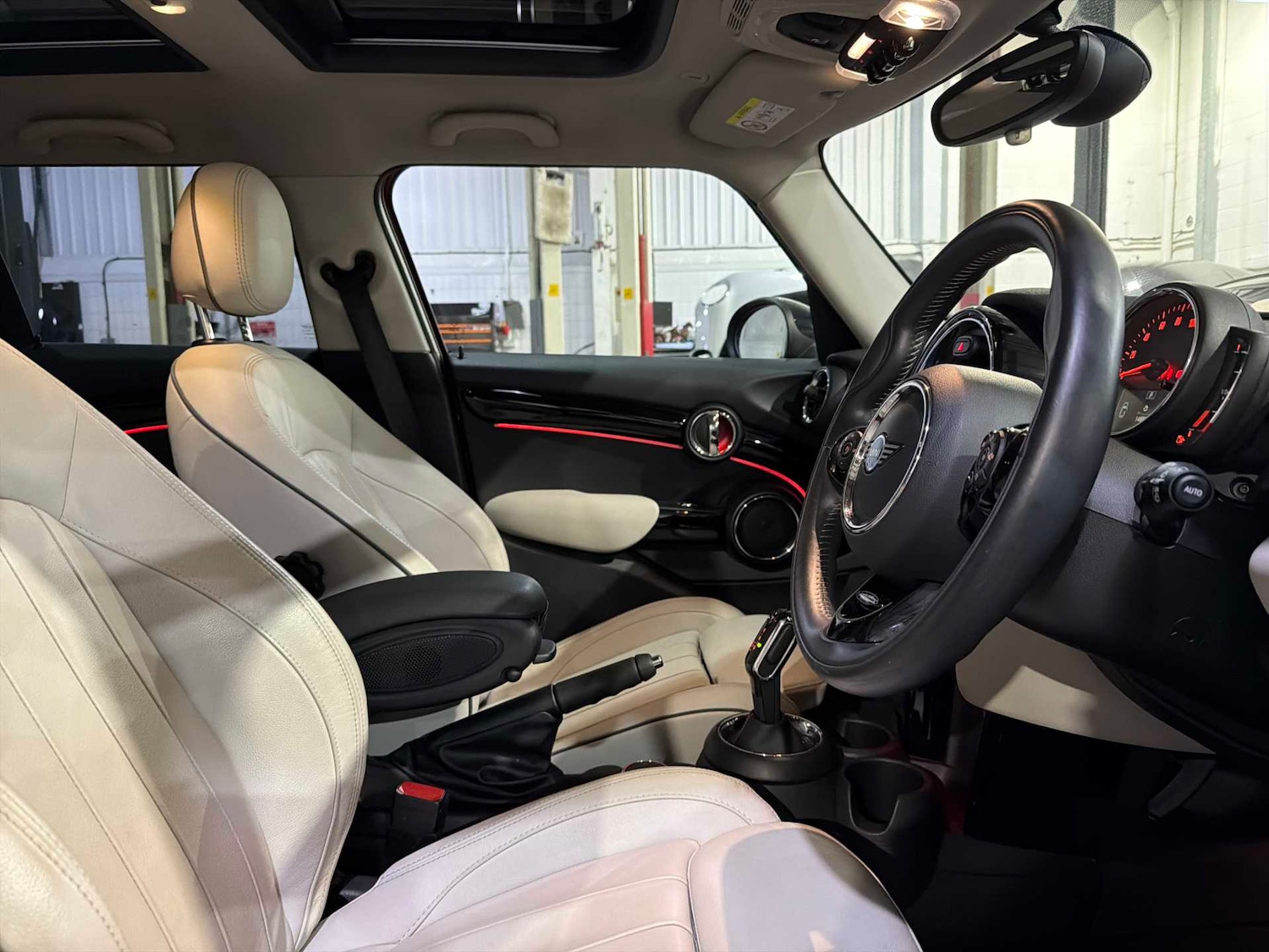 Used MINI Hatch 2019 for sale - 77789540: Photo 14