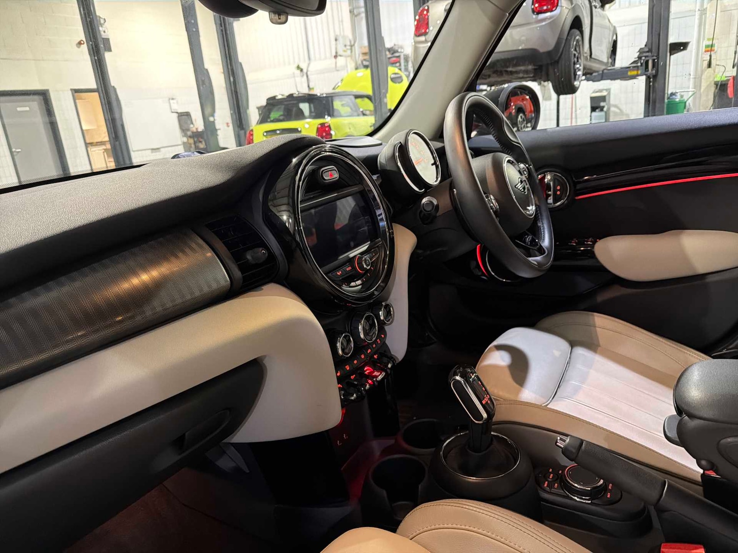 Used MINI Hatch 2019 for sale - 77789540: Photo 7