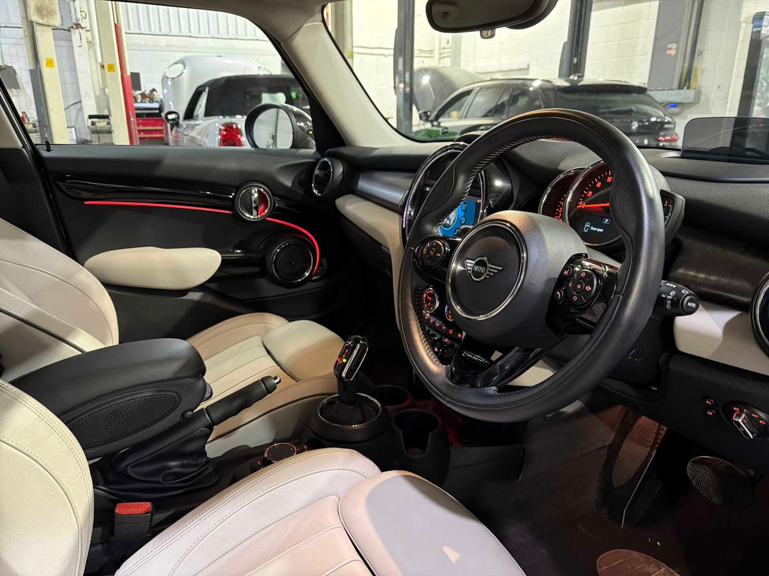 Used MINI Hatch 2019 for sale - 77789540: Photo 9