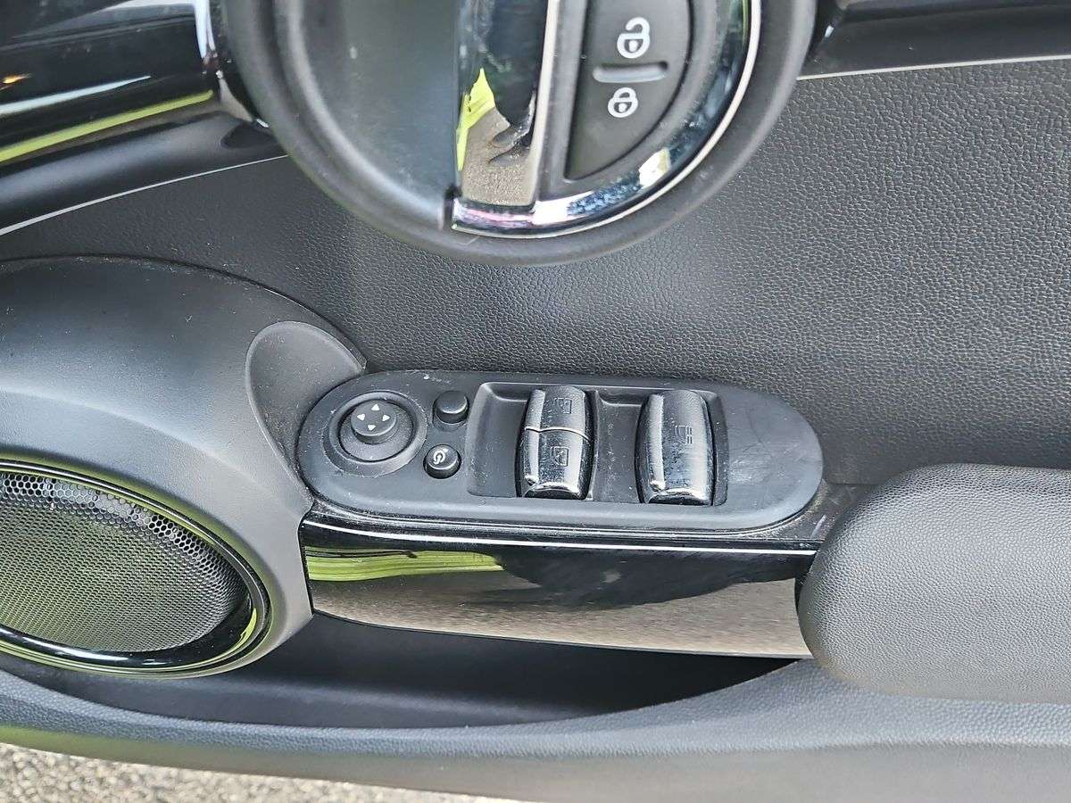 Used MINI Convertible 2023 for sale - 77980054: Photo 30