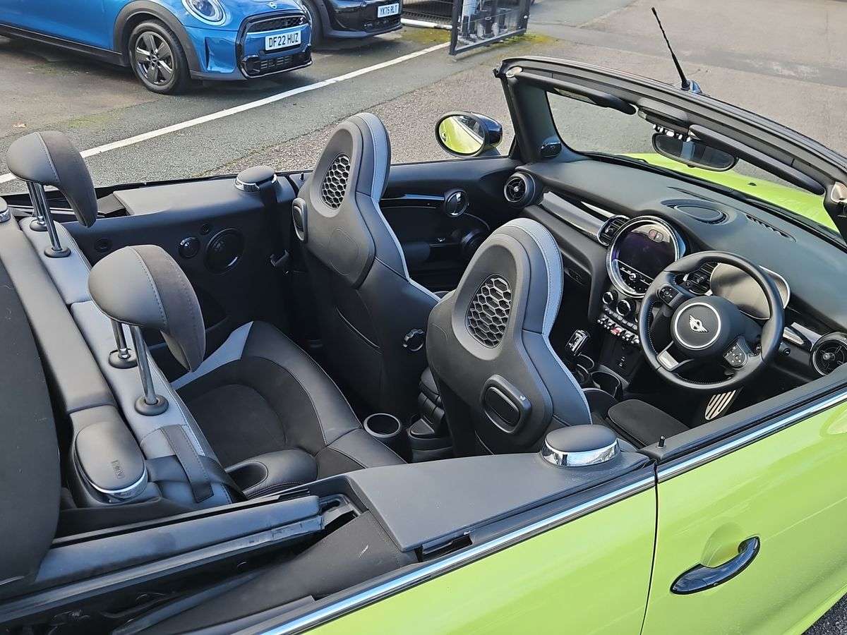 Used MINI Convertible 2023 for sale - 77980054: Photo 33