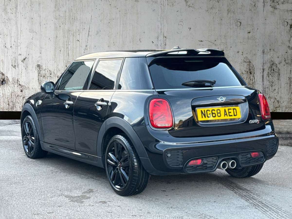 Used MINI Hatch 2019 for sale - 78131826: Photo 2