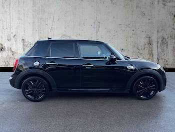 Used MINI Hatch 2019 for sale - 78131826: Photo