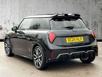 Used MINI Cooper 2025 for sale - 76599109: Photo