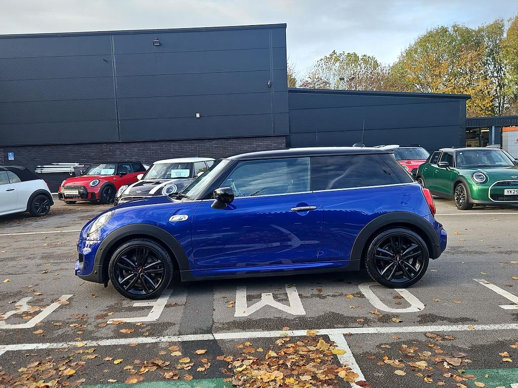 Used MINI Hatch 2019 for sale - 76490701: Photo 19