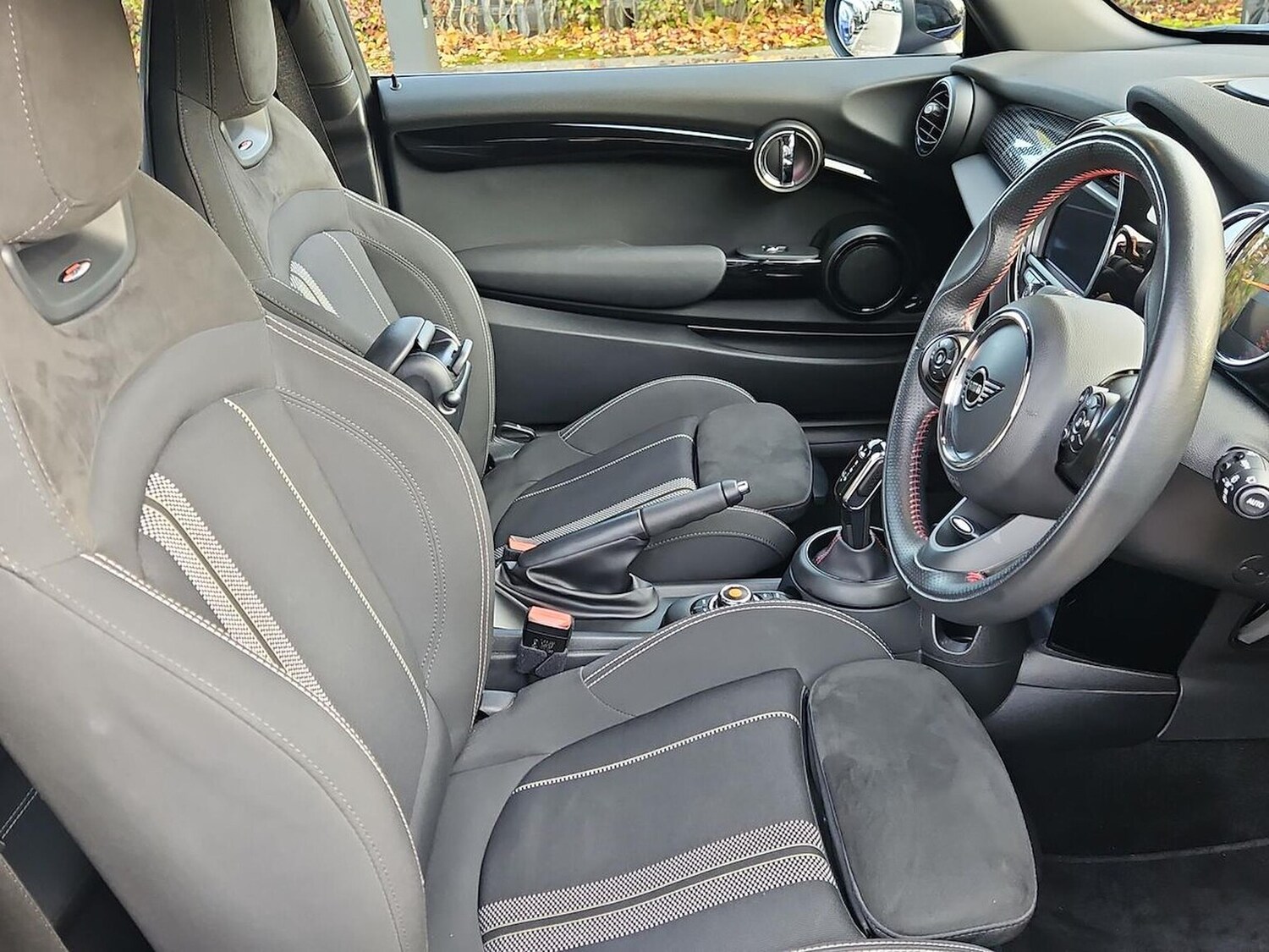 Used MINI Hatch 2019 for sale - 76490701: Photo 21