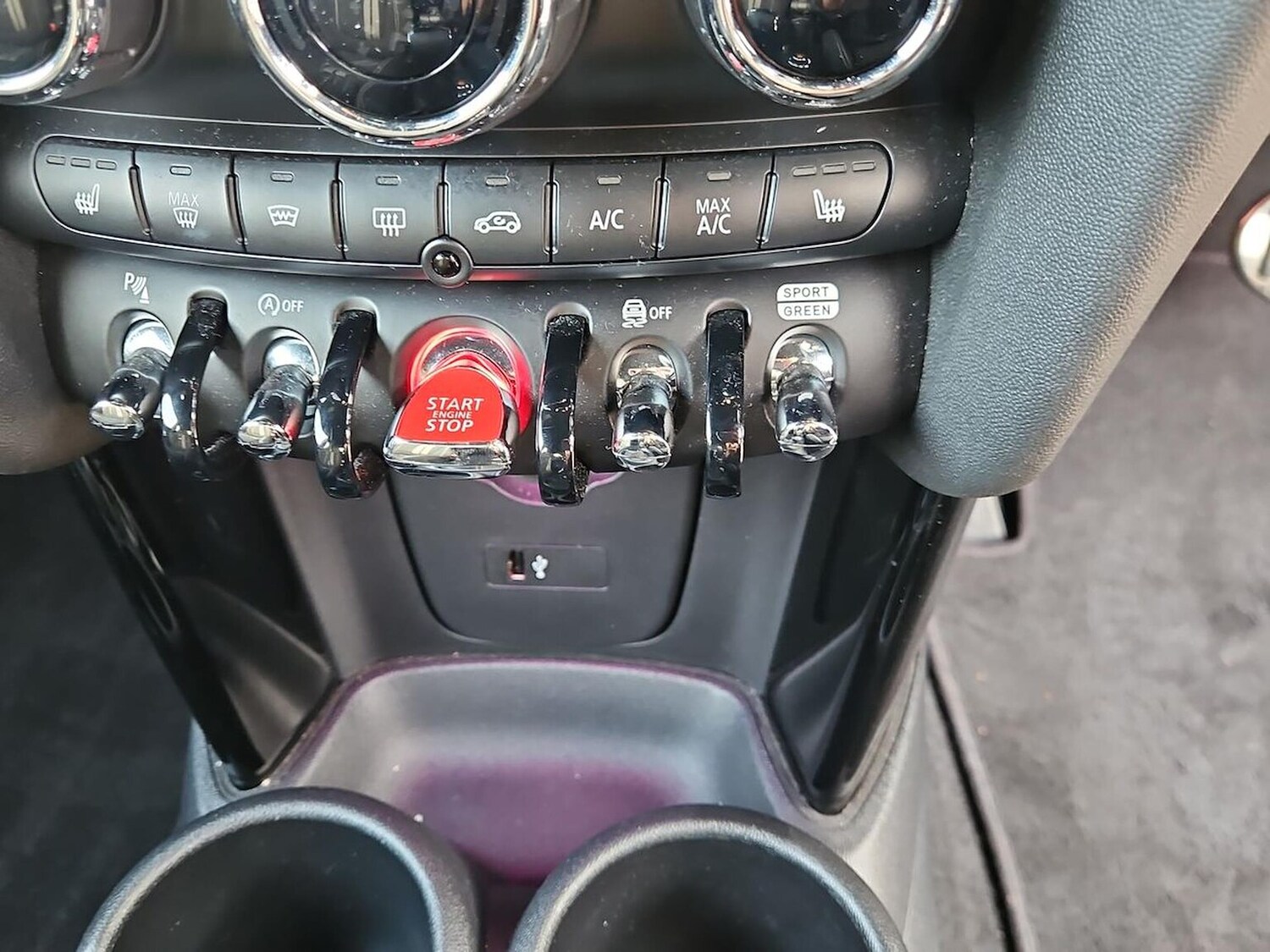 Used MINI Hatch 2019 for sale - 76490701: Photo 33