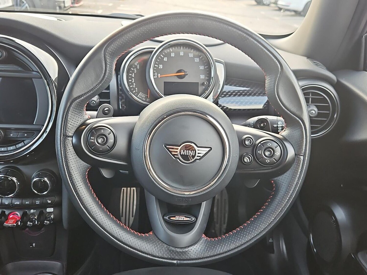 Used MINI Hatch 2019 for sale - 76490701: Photo 9