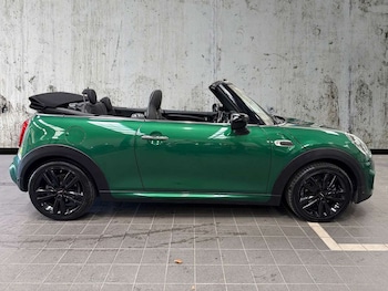 Used MINI Convertible 2019 for sale - 78342176: Photo