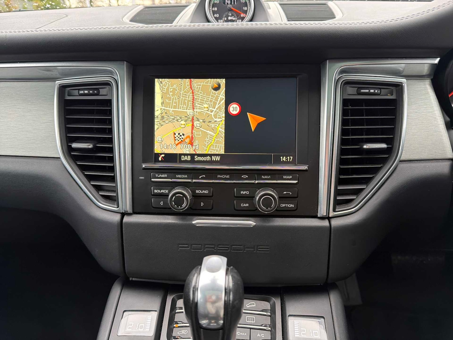 Used Porsche Macan 2015 for sale - 77517763: Photo 11