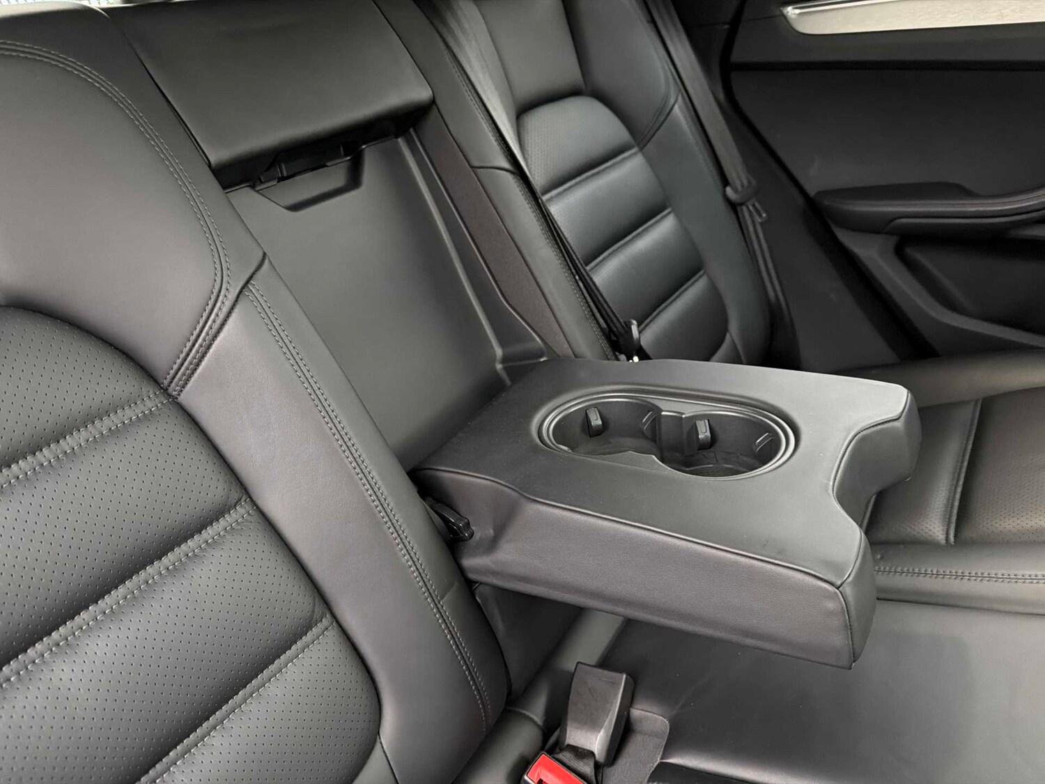 Used Porsche Macan 2015 for sale - 77517763: Photo 37